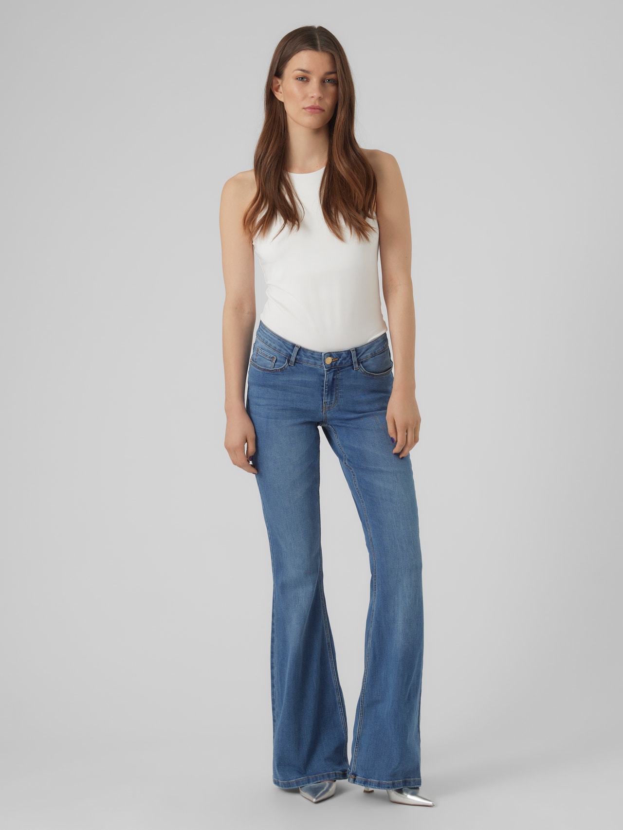 Vero Moda VMSIGI Flared Fit Jeans -Medium Blue Denim - 10303205