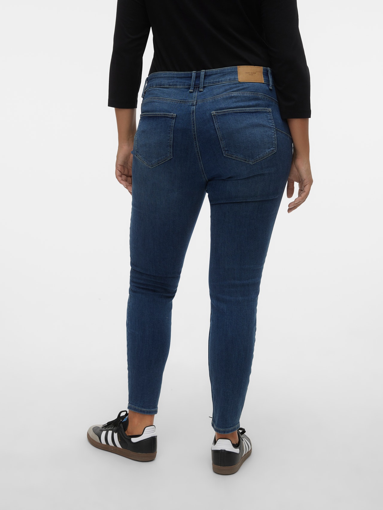 Vero Moda VMCSELA Mid rise Slim Fit Jeans -Medium Blue Denim - 10303294