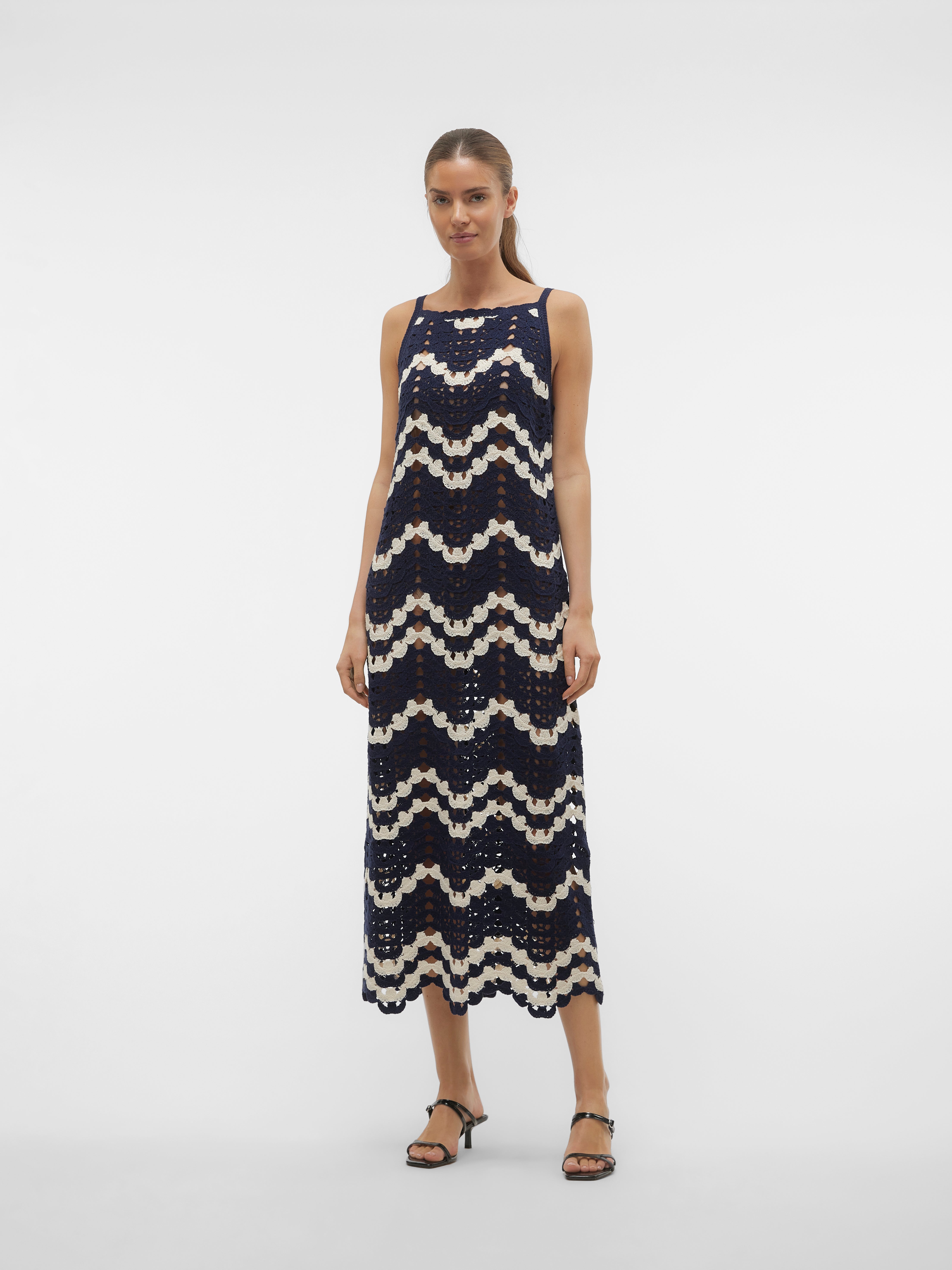 Vero Moda Curve VMALVA - Vestido Largo - Hedge Green/verde