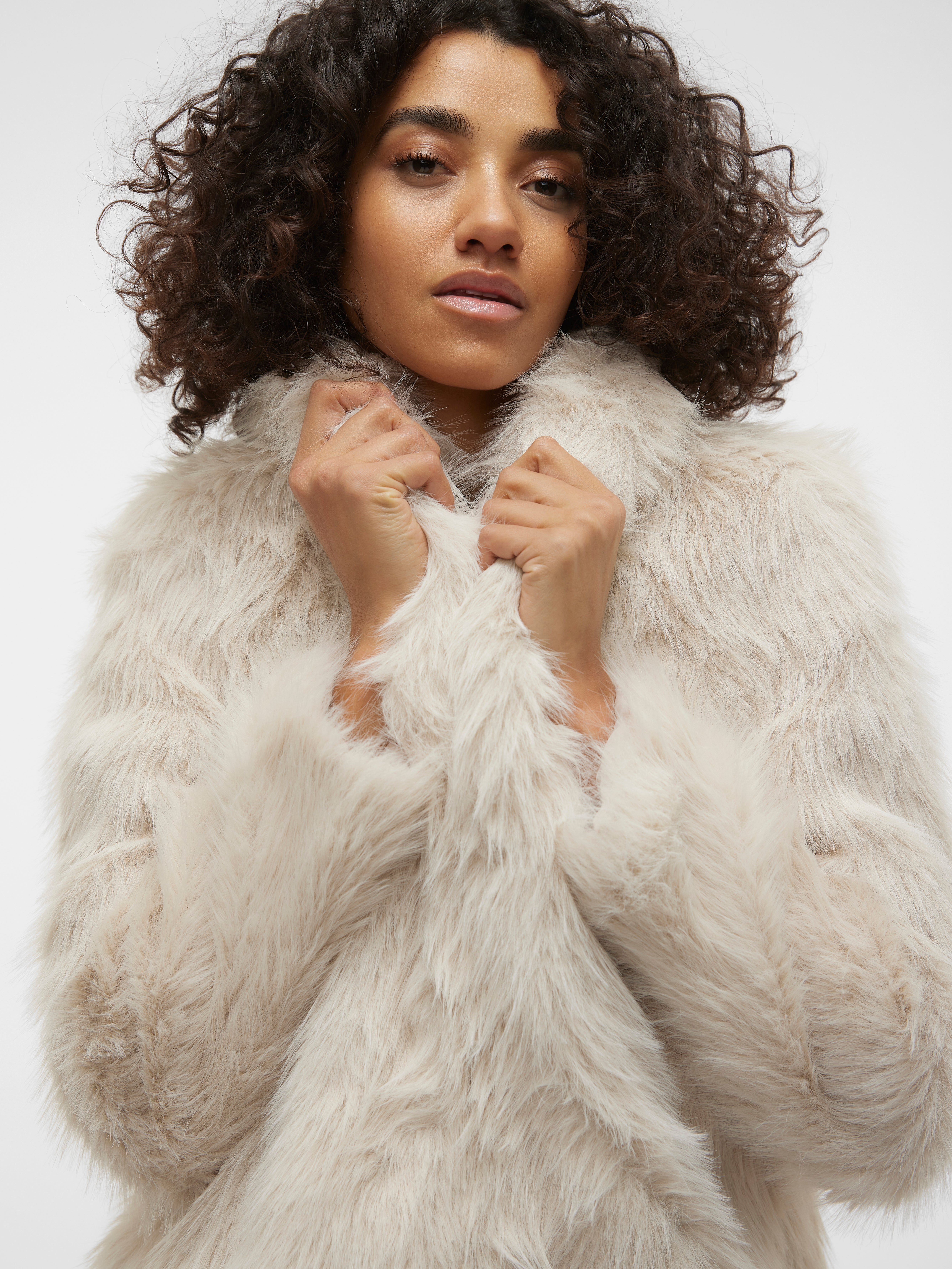 Vero moda faux on sale fur