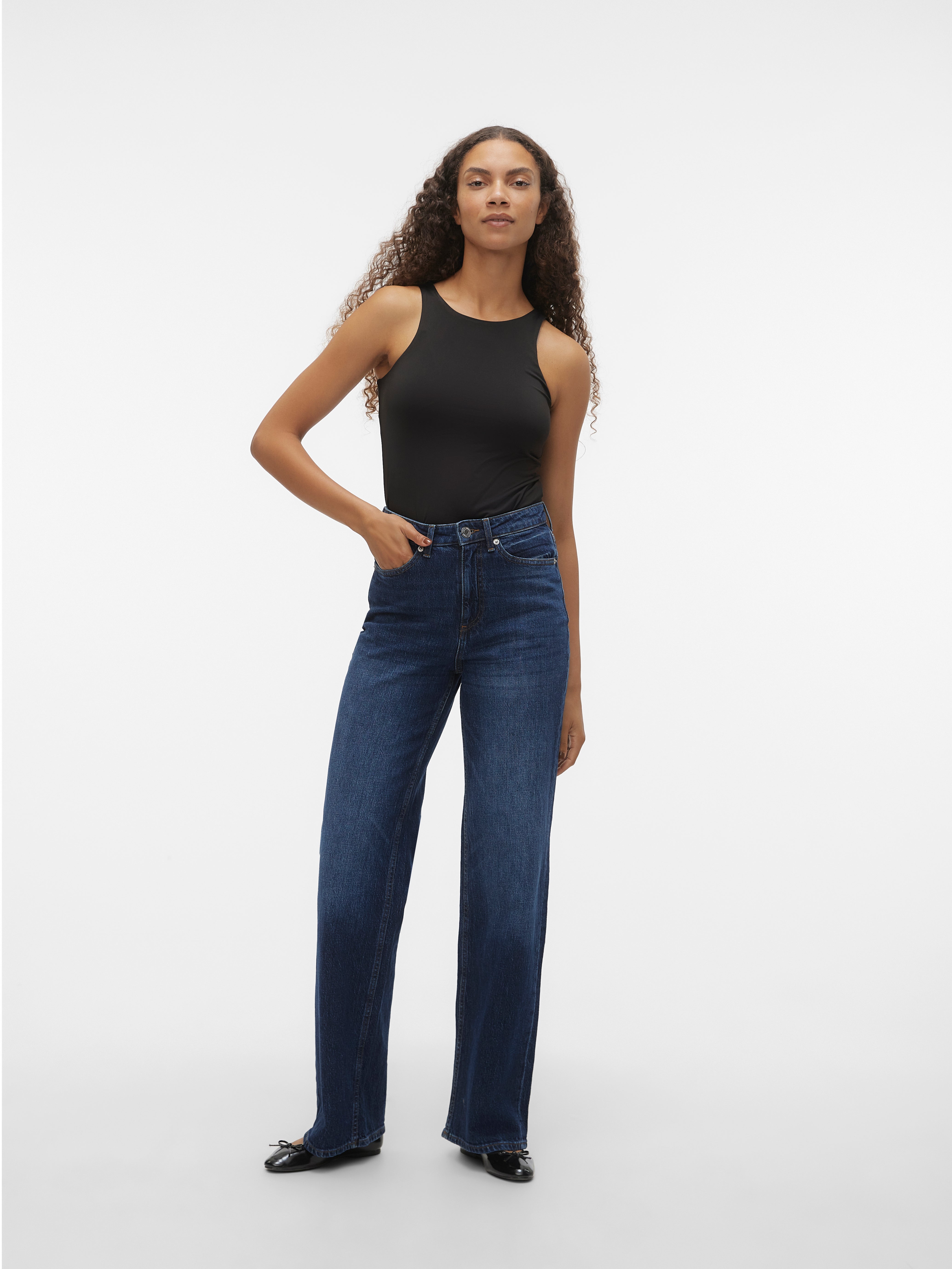 Jean bleu foncé taille haute sale