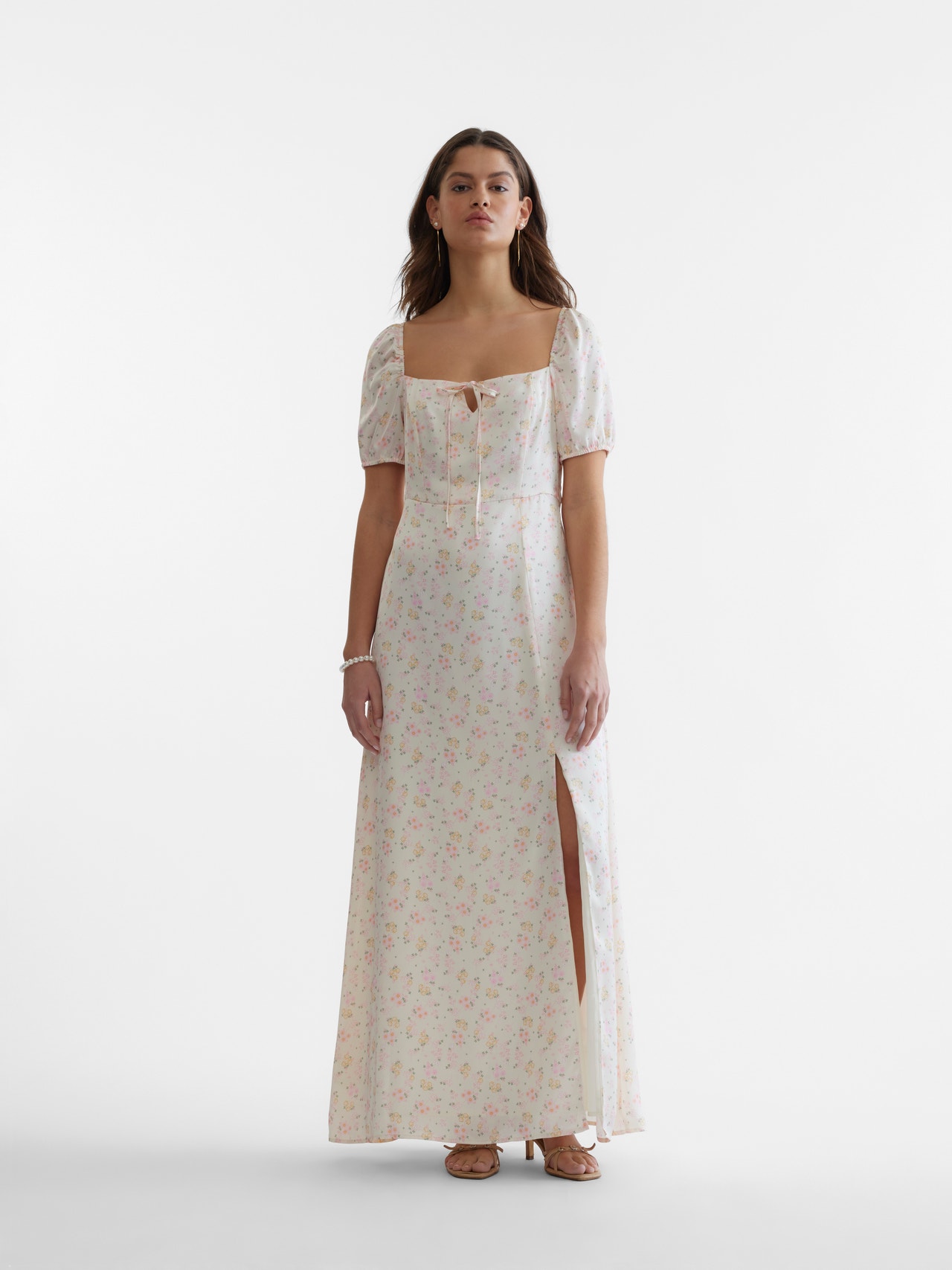 Vero Moda SOMETHINGNEW Styled by; Claudia Bhimra Langes Kleid -White Swan - 10307898