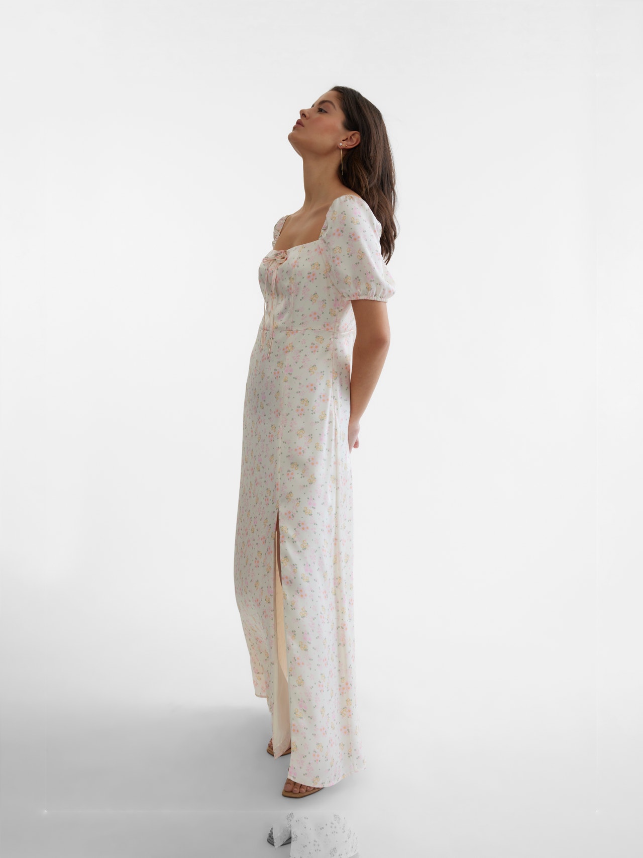 Vero Moda SOMETHINGNEW Styled by; Claudia Bhimra  Długa sukienka -White Swan - 10307898