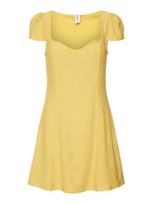 Vero Moda SOMETHINGNEW Styled by; Claudia Bhimra  Kurzes Kleid -Spicy Mustard - 10307903