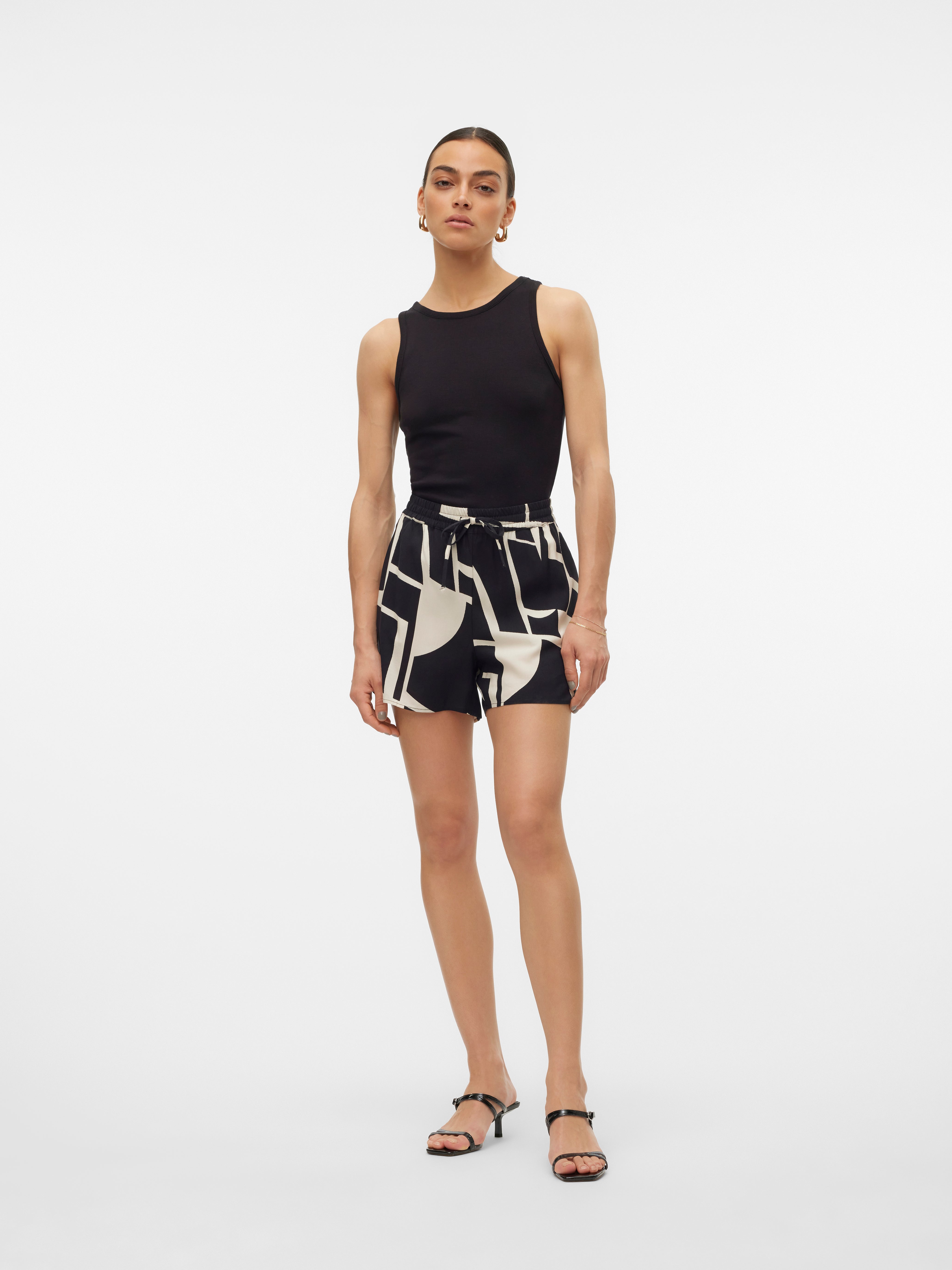 Vero Moda dam shorts VMEASY - Tigers Eye Ina