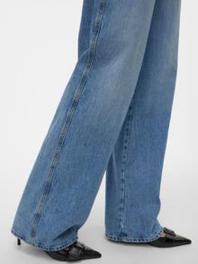 Vero Moda VMREMY Szeroki krój Jeans -Medium Blue Denim - 10308425