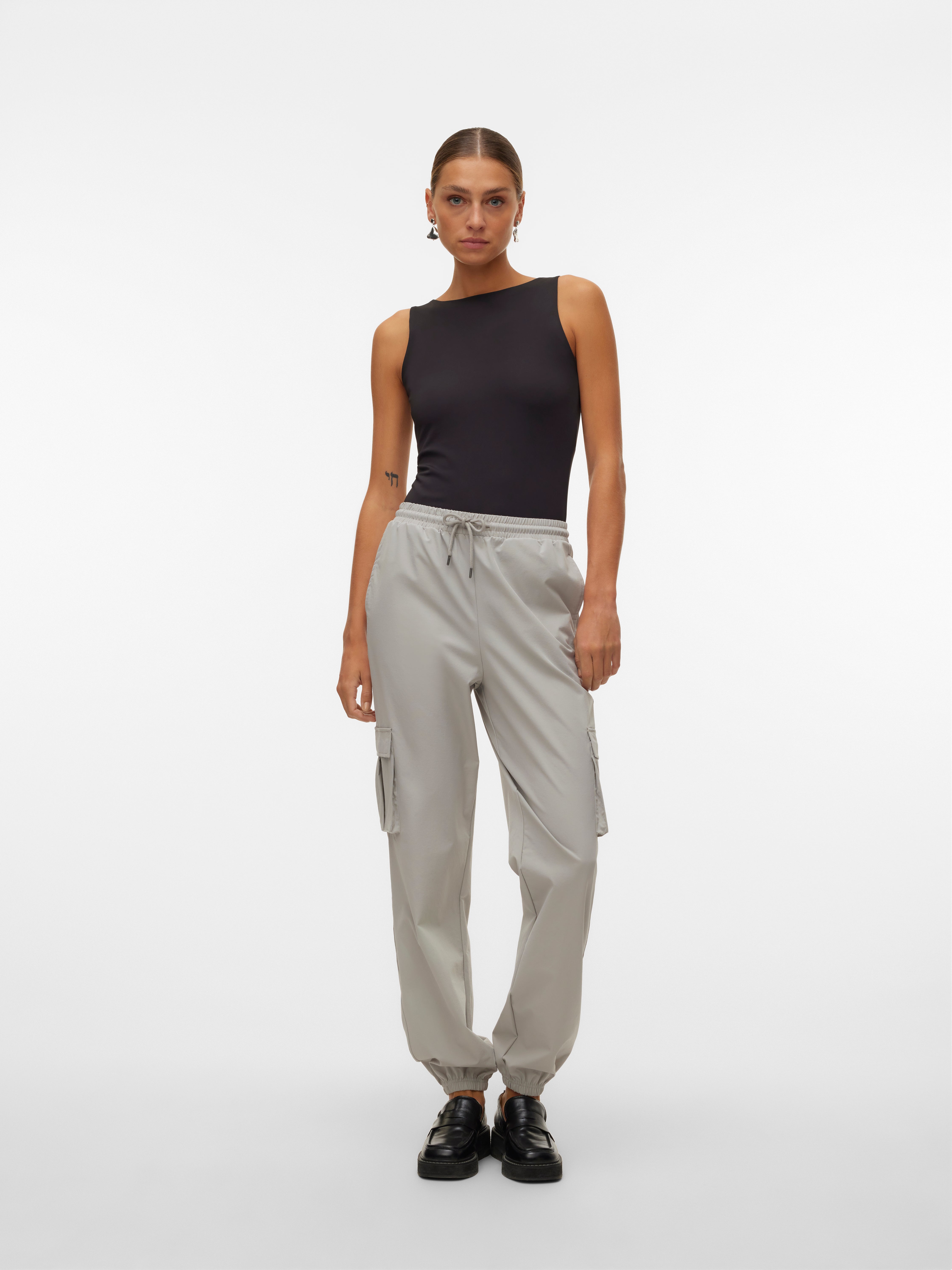 VMKIMBERLY High rise Cargo Trousers