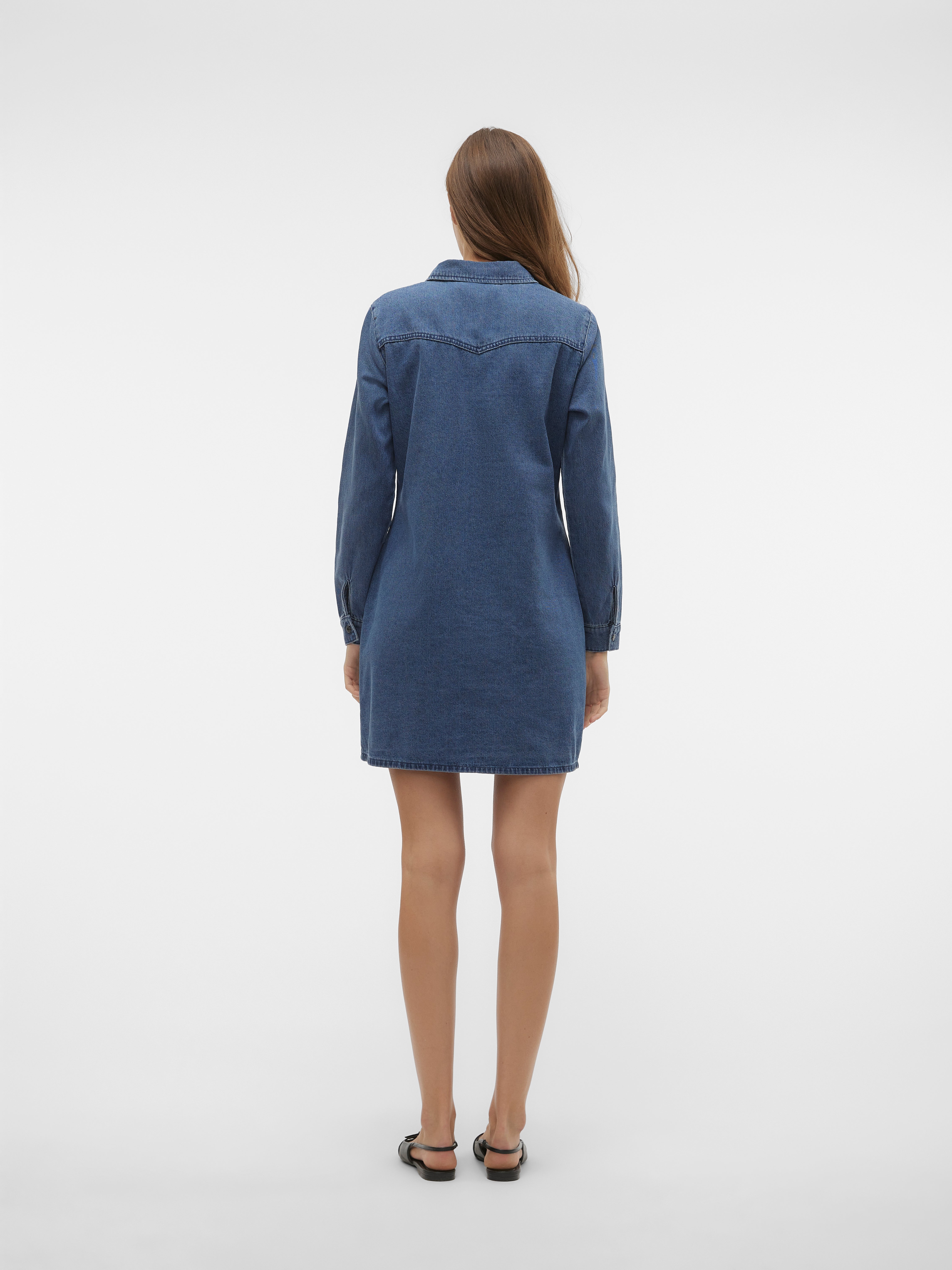 Vero Moda VMAUSTIN SHORT DRESS - Vestito di jeans - medium blue denim/blu denim Vero Moda VMAUSTIN SHORT DRESS - Vestito di jeans - medium blue denim/blu denim