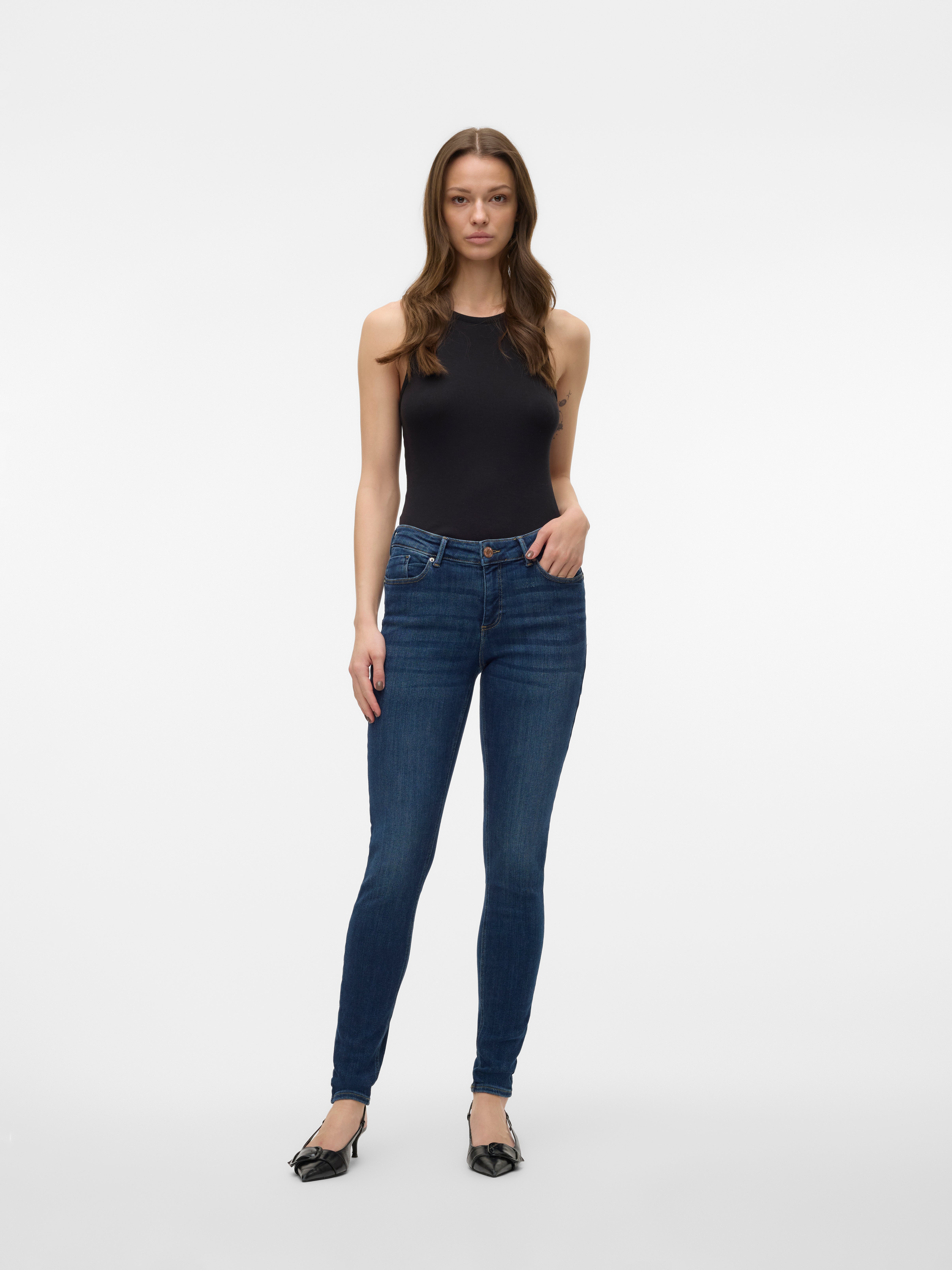 VMTANYA Middels høyt snitt Skinny Fit Jeans