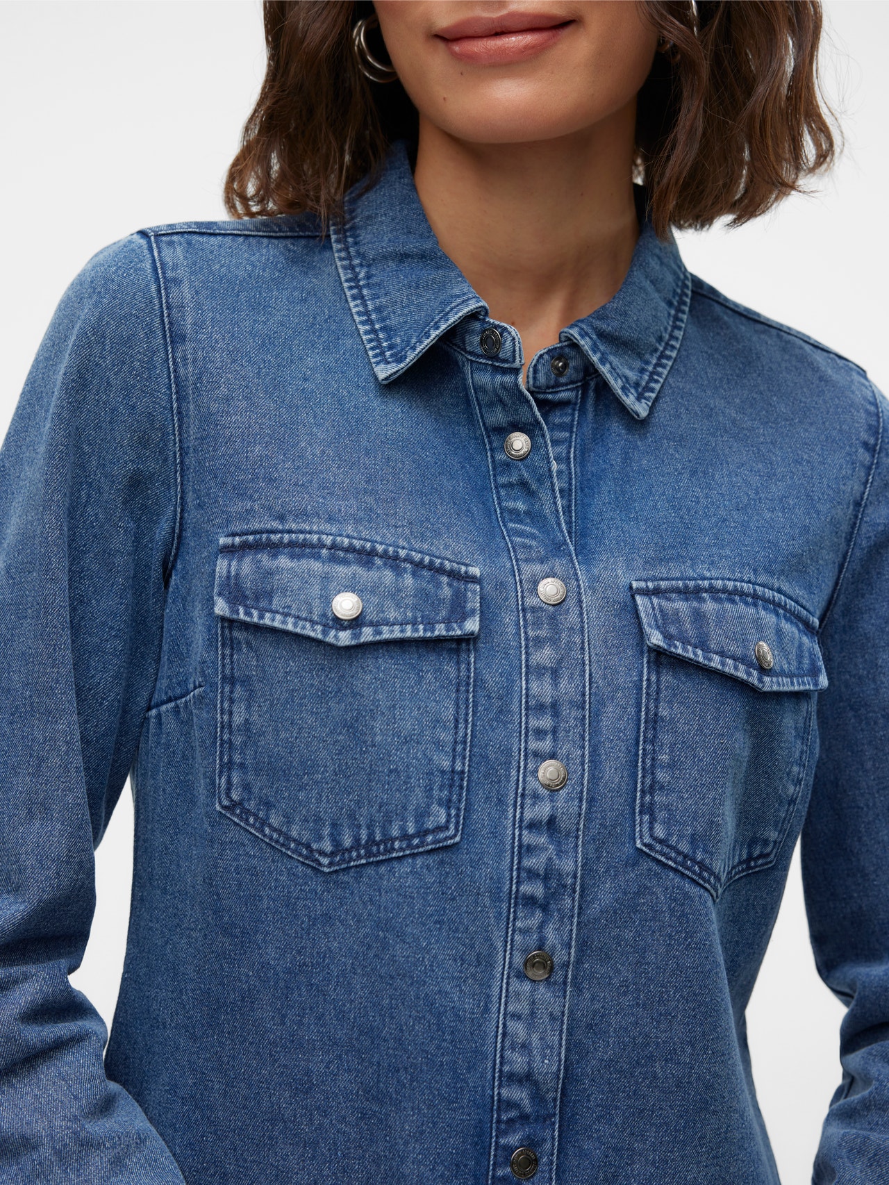 VERO MODA Vmjennie Ss Robe courte en denim pour femme, Medium Grey Denim, M VERO MODA Vmjennie Ss Robe courte en denim pour femme, Medium Grey Denim, M