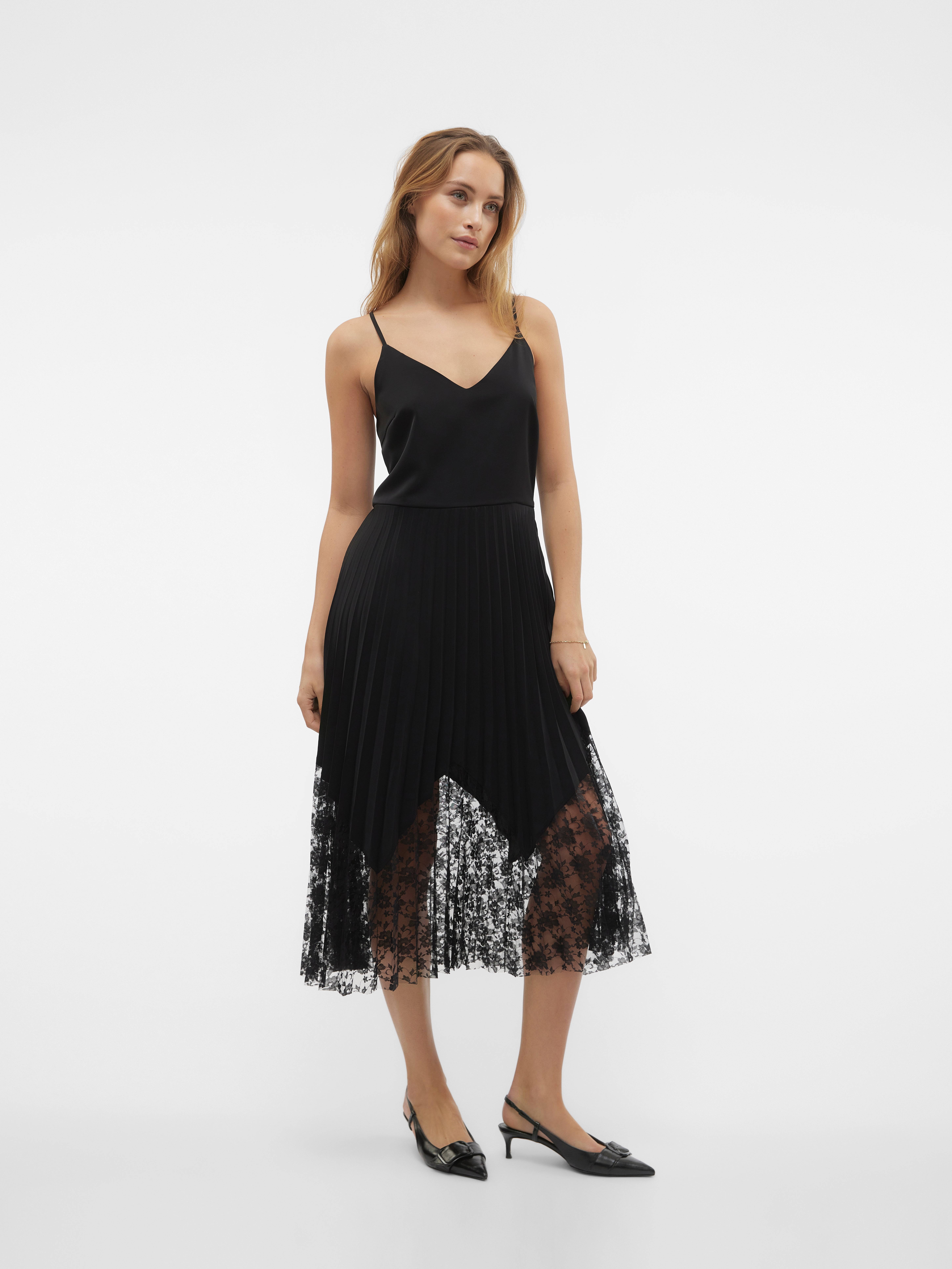 Vero Moda Curves Black Ribbed Knit V Neck Long Sleeve Belted Mini Dress |  New Look