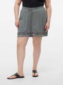 Vero Moda VMSINA Shorts -Laurel Wreath - 10315766