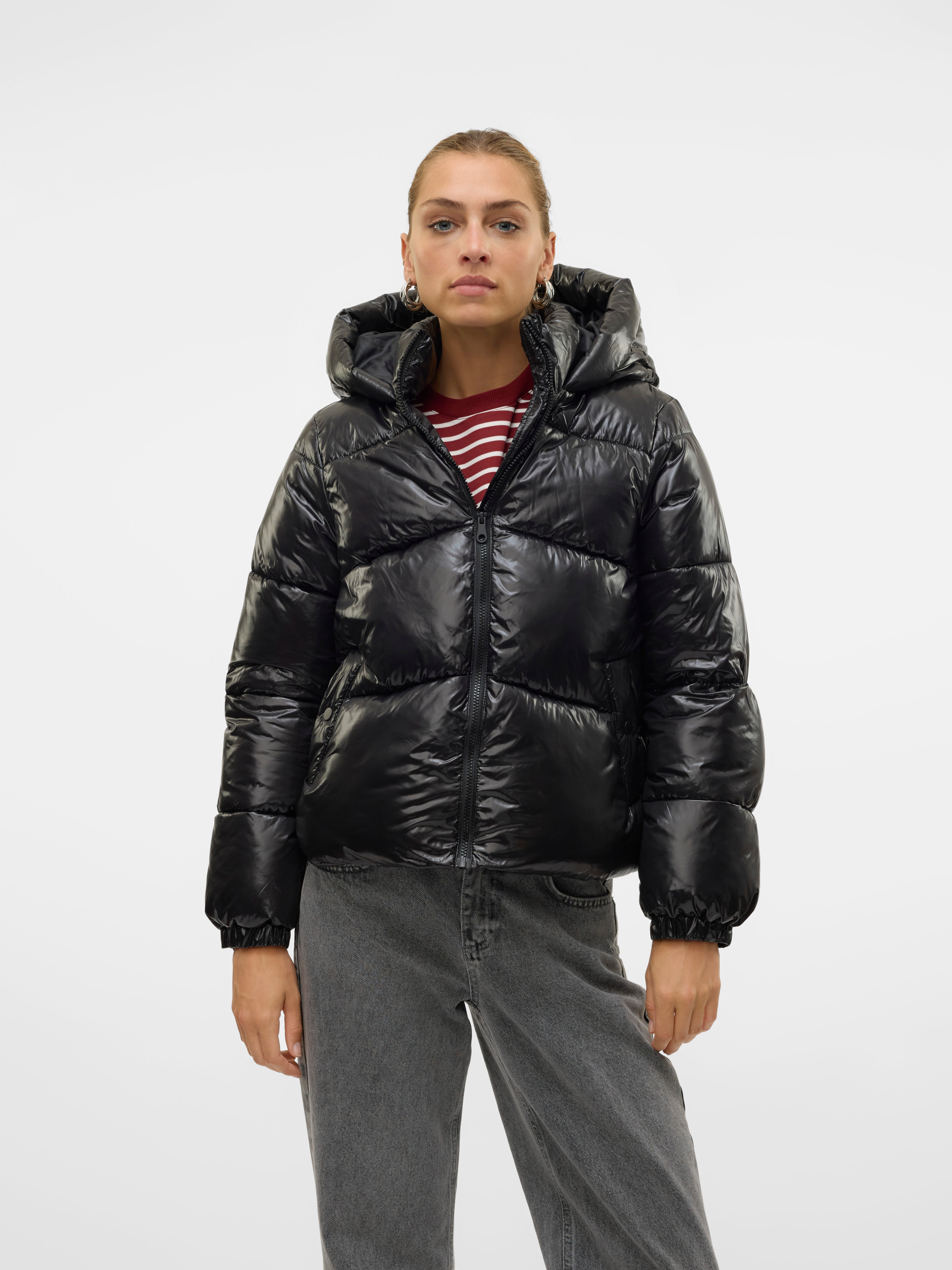 Vero Moda Steppjacke Schwarz VMUPPSASHINY Jacke1