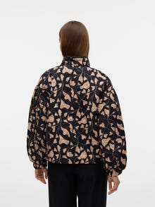 Vero Moda VMJANE Quilted Jacket -Black - 10330098