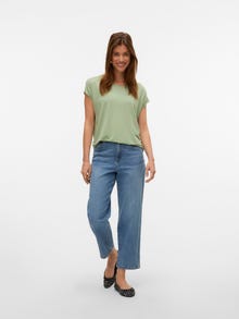 Vero Moda VMBETTY High rise Mom Fit Jeans -Medium Blue Denim - 10334325