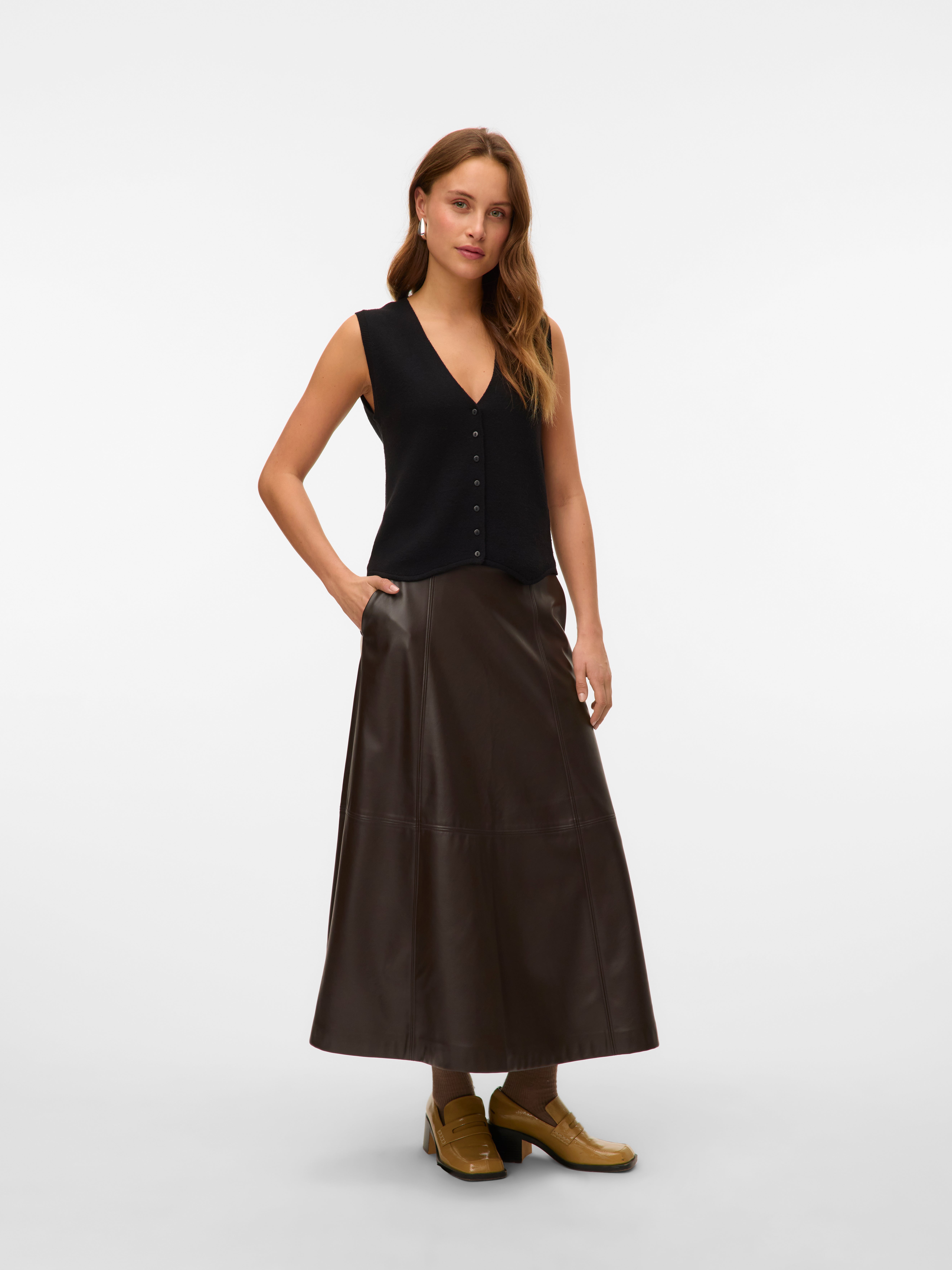 Vero Moda VMOLYMPIA HW SHORT PL SKIRT NOOS Black - Fast delivery | Europe ! - Clothing Skirts Women 30,40 Vero Moda VMOLYMPIA HW SHORT PL SKIRT NOOS Black - Fast delivery | Europe ! - Clothing Skirts Women 30,40