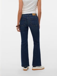 Vero Moda VMJEAN Niski stan Krój flared Jeans -Dark Blue Denim - 10338393
