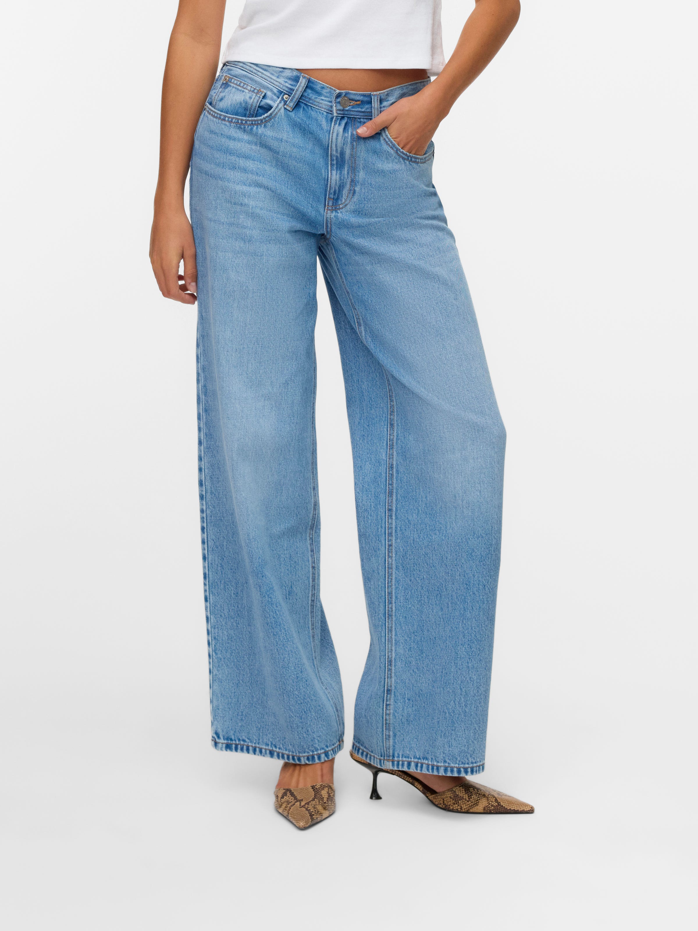 Vrouwenjeans SALE: Skinny, slim fit & meer | VERO MODA