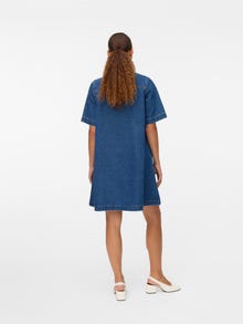 Vero Moda VMOCINA Obleka srednje dolžine -Medium Blue Denim - 10341239