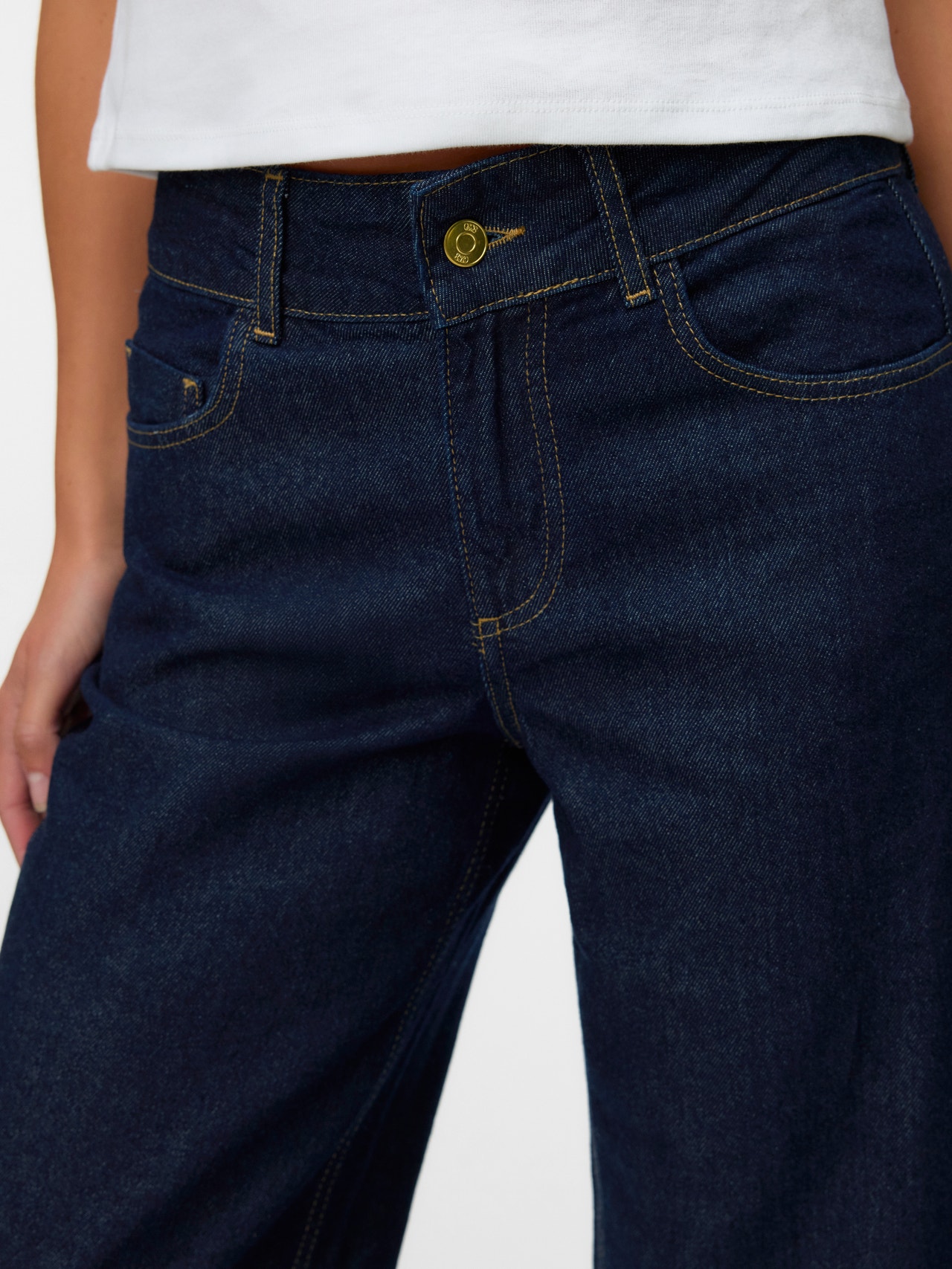 Vero Moda SNRANCY Stredné sedlo Široká nohavica štýl Džínsy -Dark Blue Denim - 10343086