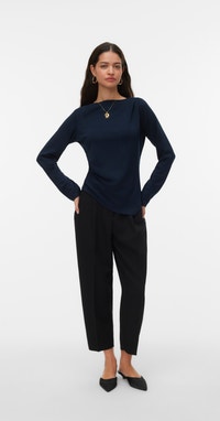 VMMILLE Top - Black