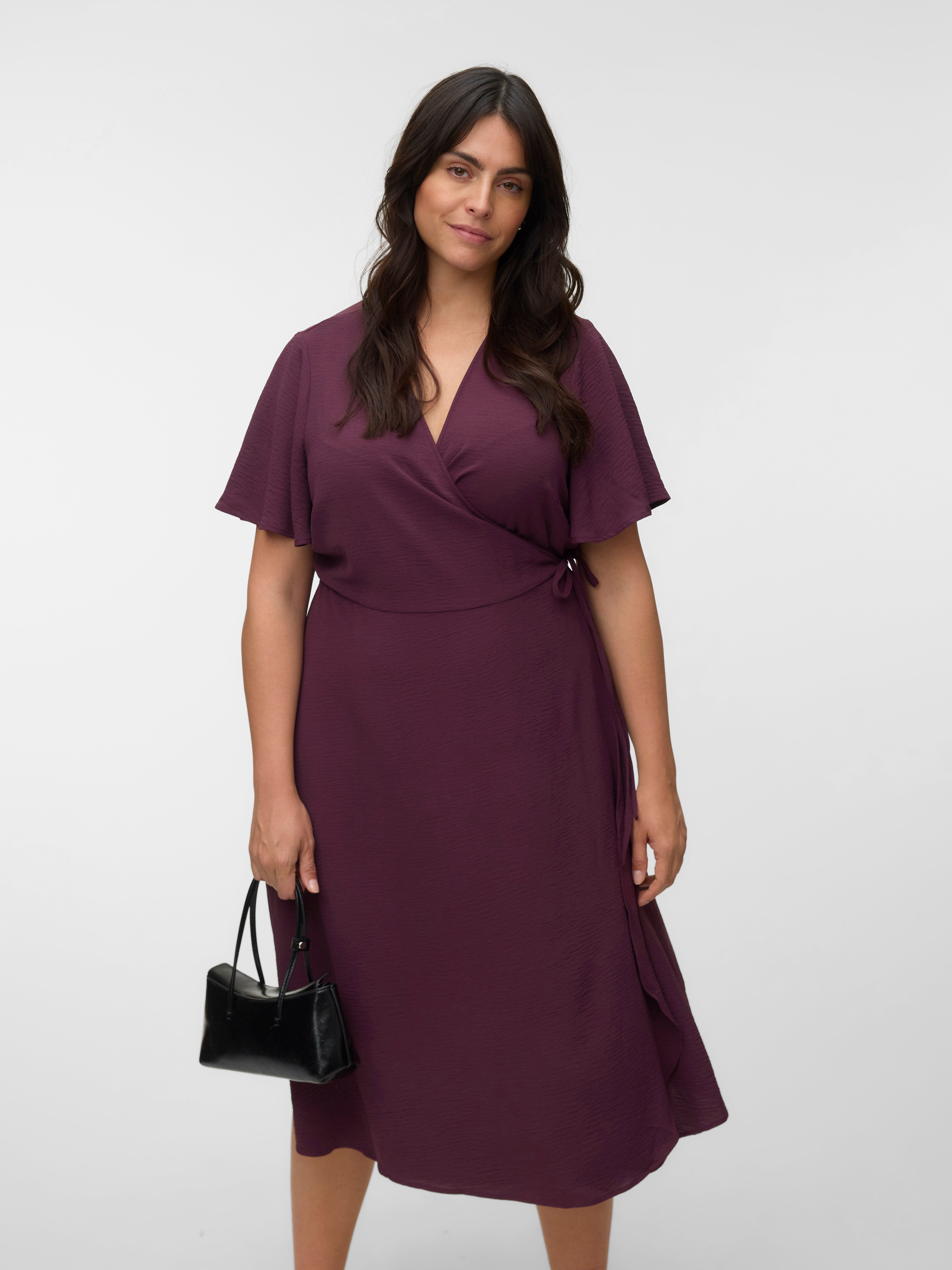 Plus Size Dresses | Curvy Dresses | VERO MODA Plus Size Dresses | Curvy Dresses | VERO MODA