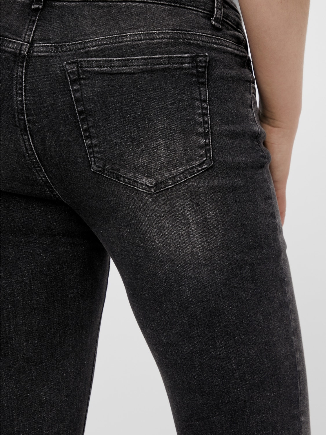 MAMA.LICIOUS Krój slim Jeans -Dark Grey Denim - 20014184