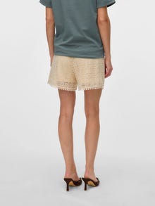 MAMA.LICIOUS Regular fit Shorts -Birch - 20022322