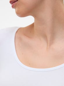 MAMA.LICIOUS Slim Fit U-ringning Topp -Bright White - 20023428