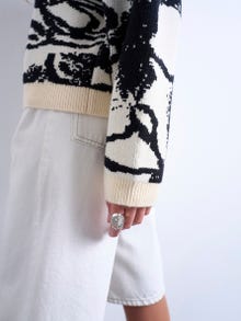 TOPSHOP Regular Fit Crew neck Pullover -Ivory Cream - 31000183