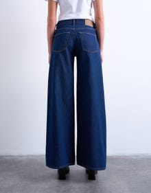 TOPSHOP Weiter Beinschnitt Jeans -Dark Blue Denim - 31000307