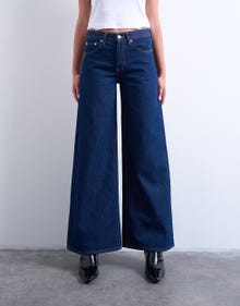 TOPSHOP Weiter Beinschnitt Jeans -Dark Blue Denim - 31000307