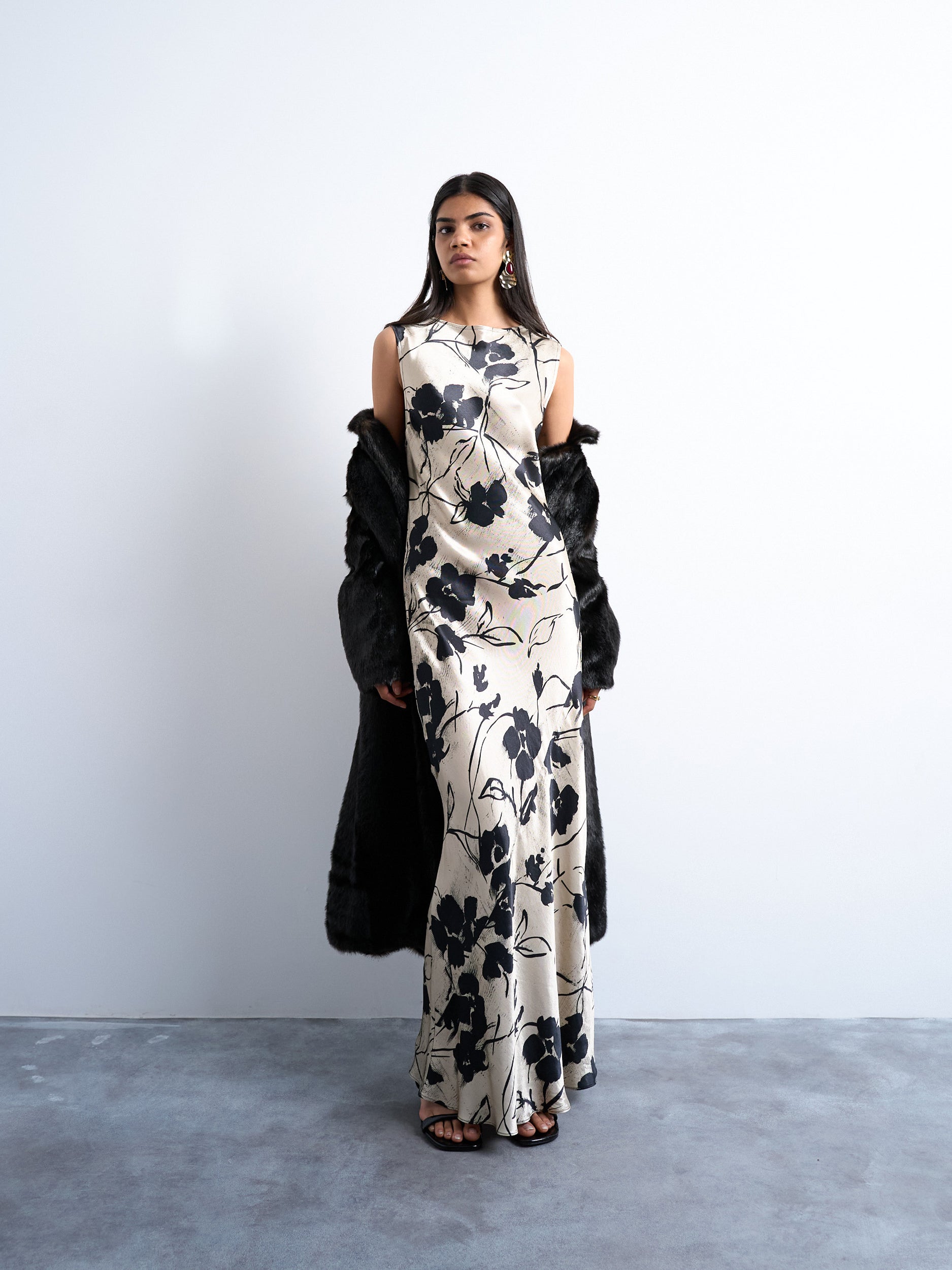 TSMAUREEN Midi dress | Black | TOPSHOP TSMAUREEN Midi dress | Black | TOPSHOP